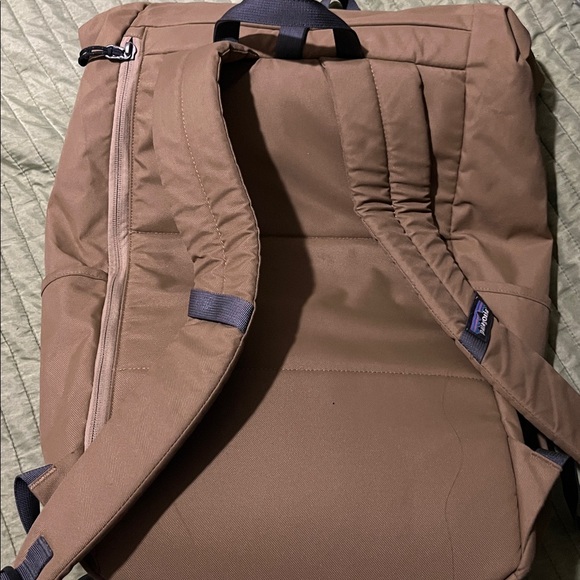Patagonia Tan Backpack for Men or women - Picture 2 of 9